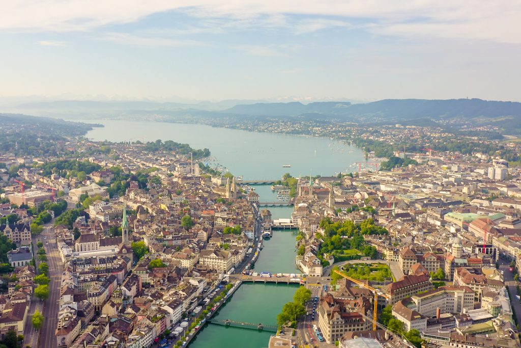 Financial Advisor Zurich - Deloris AG